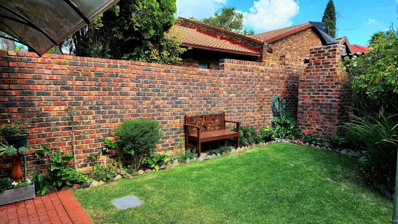 Lavender Villa No Loadshedding Kempton Park Exteriér fotografie